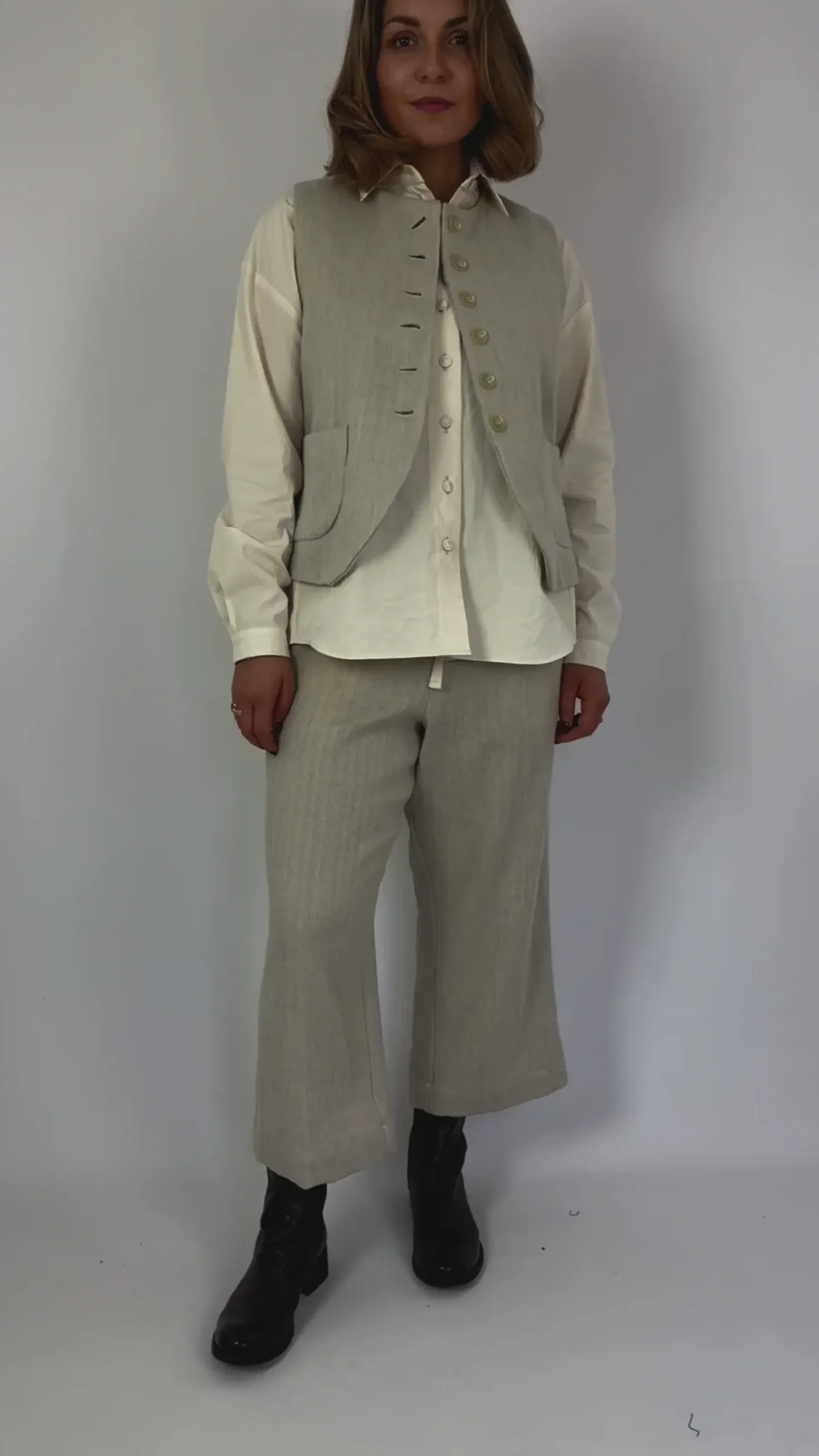 Der Antagonist 3 Waistcoat Natural