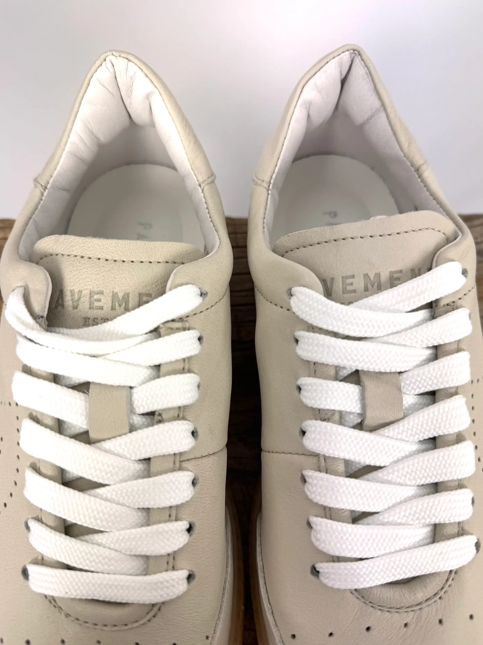 Pavement Vanda Trainers Beige